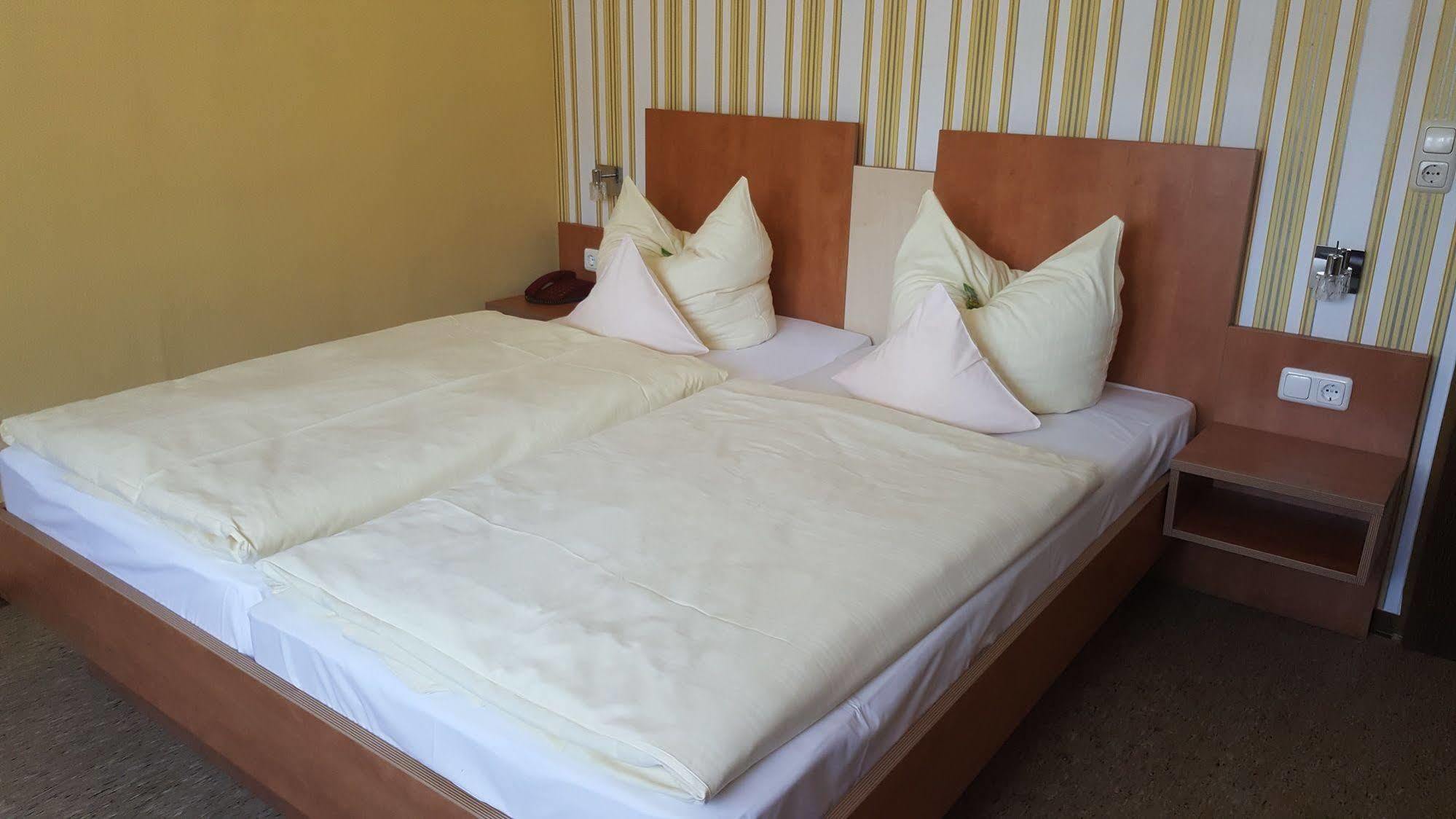 Hotel Krone Ruedesheim Rüdesheim am Rhein Εξωτερικό φωτογραφία
